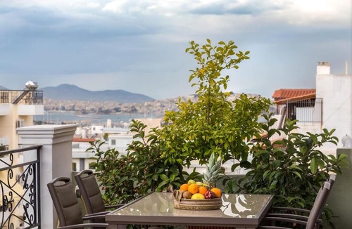 Nea Smirni Apartment | 165 sm 4BR Penthouse Maisonette Apartment