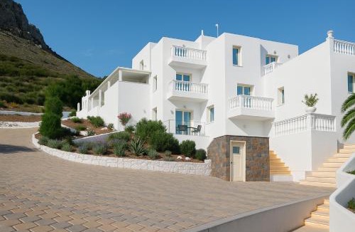 Piskopiano Apartment | 2 Bed Apartment - Sleeps 8 - Pool Patio Views