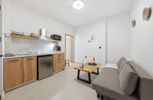 Chalikounas House | 2-Bedroom Apartment with Terrace, Balcony, Wi-Fi & Air Conditioning