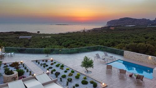 Limeniskos Villa | 2 steps Falasarna beach-Liakos- Homeleader