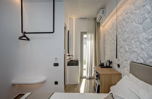 Tinos Town Apartment | 20 m² Studio flat ∙ 1 bedroom ∙ 2 guests
