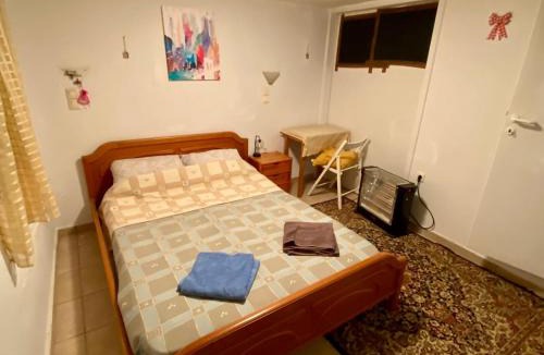 Galatsi House | 20 mins from city centre,rural house