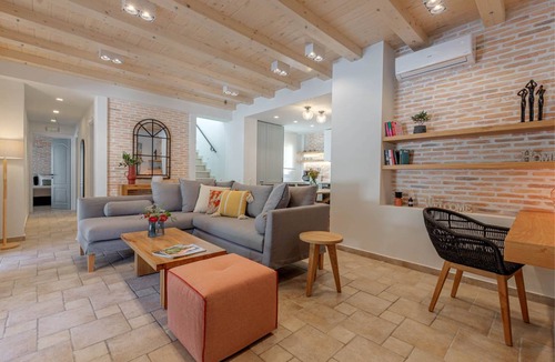 Agios Stefanos Villa | 200 m² Villa ∙ 4 bedrooms ∙ 8 guests