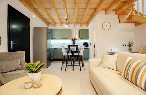 Melikia House | 25 meters from the beach