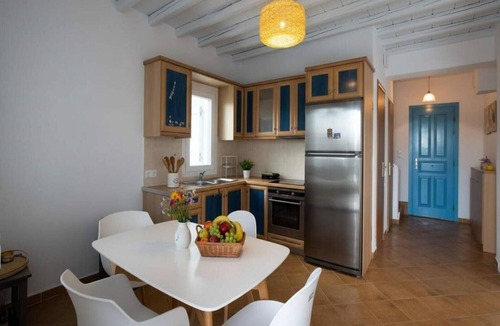Ano Mera Apartment | 3-Bed Home in Ano Mera