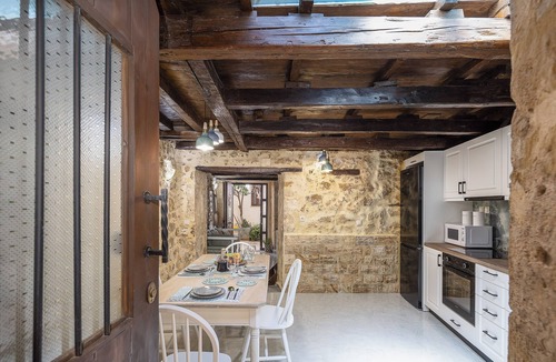 Old Town Rethymnon House | 3-Bedroom RENOVATED 130m2 House In The Old Town