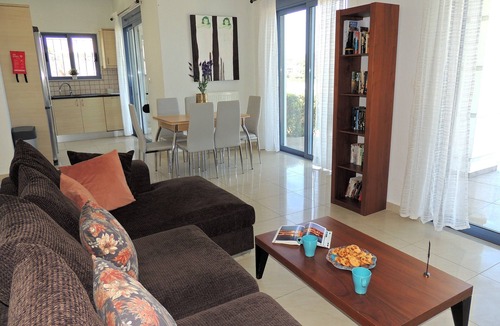 Apokoronas Villa | 3 Bedroom Villa , Heated Pool (for a fee) sea & mountain views, close to beach.