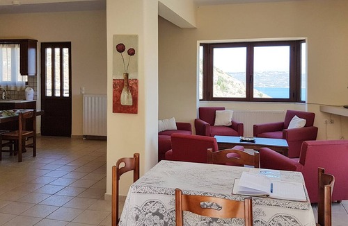 Megala Chorafia Villa | 3-bedroom Villa On Top