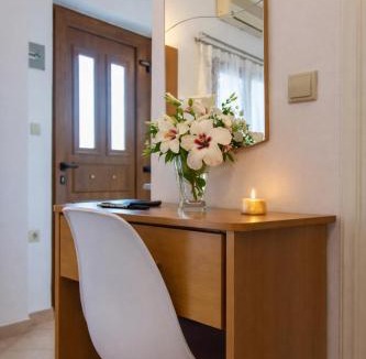 Vlachopoulatika Apartment | 32sq Apartment with Balcony