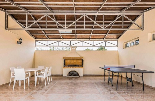 Kolymbia Villa | 5 bed 3 bath, large pool, spacious grounds
