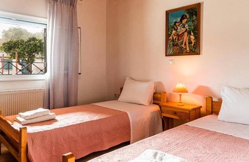 Petriti House | 60 m² House ∙ 2 bedrooms ∙ 4 guests