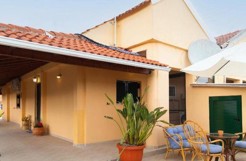 Petriti House | 60 m² House ∙ 2 bedrooms ∙ 4 guests