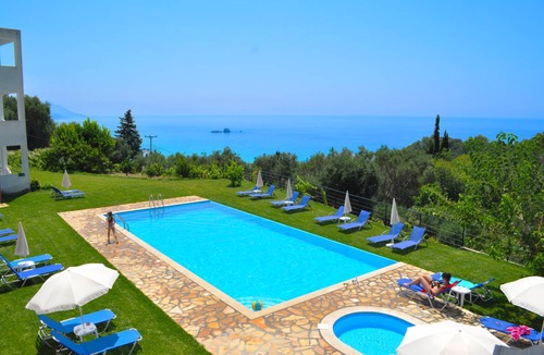 Parelia Apartment | 75 m² Apartment ∙ 3 bedrooms ∙ 5 guests