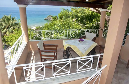 Sinarades Apartment | 80 m² Apartment ∙ 2 bedrooms ∙ 5 guests