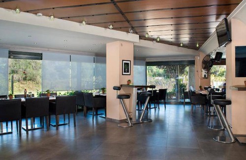 Kavos Hotel | 80 m² Hotel ∙ 2 bedrooms ∙ 127 guests