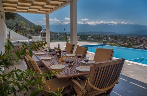 Apokoronas Villa | A breathtaking view of Souda-Chania bay and the White Mountains