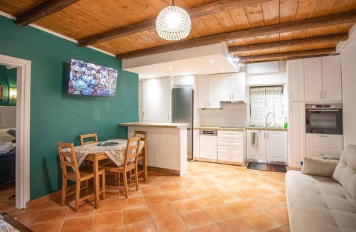 Old Town House | A cosy retreat just 50m from the sea in Mouragia, Corfu