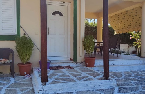 Parga Villa | A House close to the beach,with infinite view and quiet for families/friends