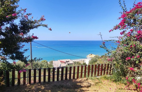Parga Villa | A House close to the beach,with infinite view and quiet for families/friends