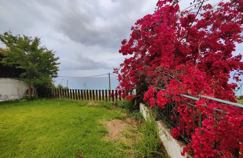 Parga Villa | A House close to the beach,with infinite view and quiet for families/friends