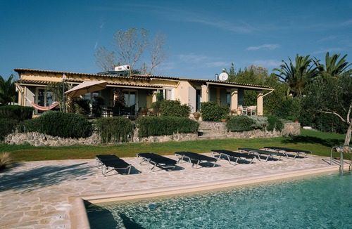 Corfu Town Villa | A² Countryside Villa Corfu, perfect for families & friends