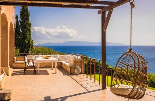 Svoronata Villa | Absolute Villa by Stylish Stays