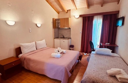 Zalongo Apartment | Acrogiali Rooms