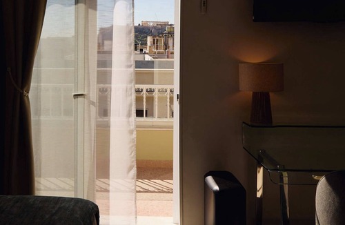 Omonia Apartment | Acropolis View Studio 8th Floor, Wake Up to the Parthenon.