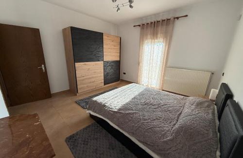 Doxato Villa | Aeolus Residences - Cozy Family House with Yard