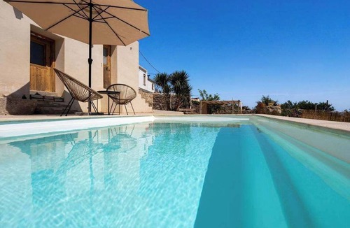 Amnatos Apartment | Aerida GuestHouse Of Stone - Natali Cozy Suite