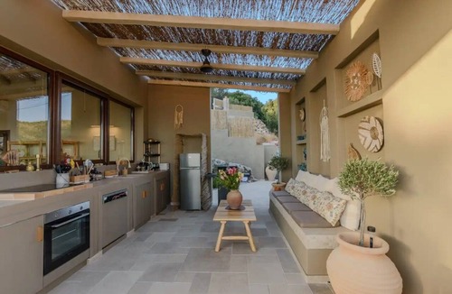 Linia Villa | AETHER - Romantic Private Pool Villa with Spectacular Ocean Views