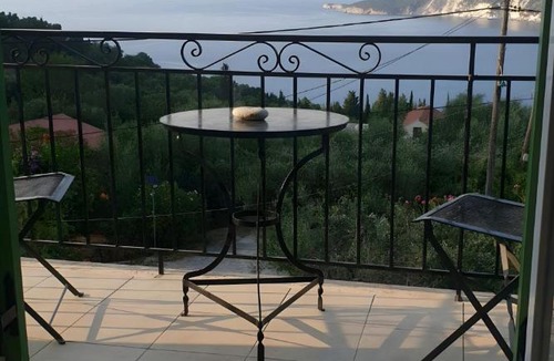 Platrithias Apartment | Afales Villa and Studios