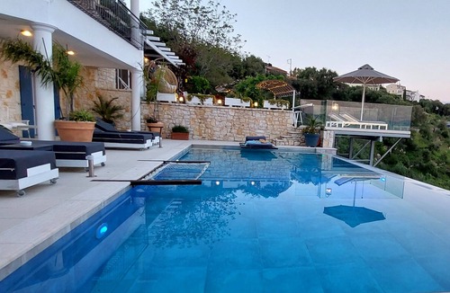 Kentroma Villa | Agni Luxury Villa – Unobstructed Panoramic Sea View, Pool, Prime Location