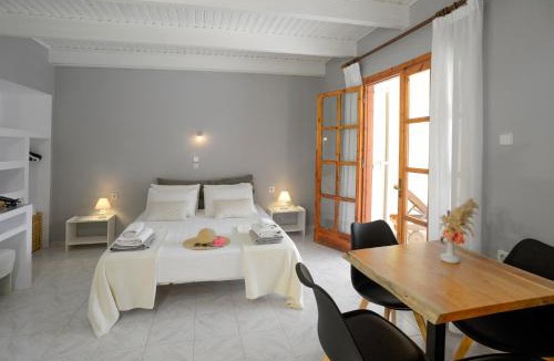 Kateleios Hotel | Albouro seafront apartments