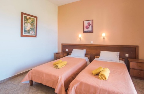 Ag. Georgios Apartment | Aleka Apartment 5 with Sea View, Terrace, Balcony & Wi-Fi
