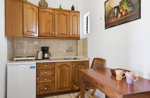 Lefkimmi Apartment | Alexandra Apartment 9 with Private Balcony & Wi-Fi