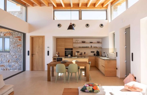 Lefktron Villa | Alisseos Villa North Peace & luxury simply enjoy