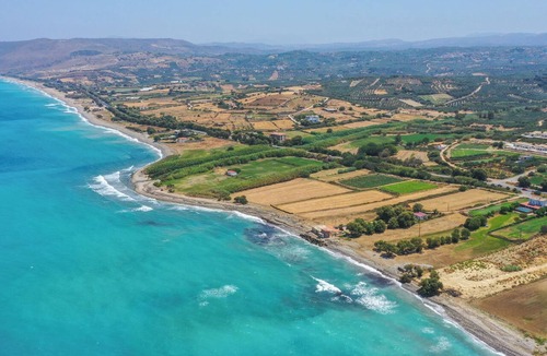 Georgioupolis Villa | Alkioni Villa, Steps from the Sea, Villa