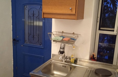 Therma Apartment | Alkistis Cozy By The Beach Apt in Ikaria Island, Therma Ground Floor