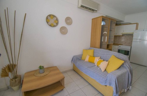 Flogita Apartment | Alma House Nea Flogita Halkidiki