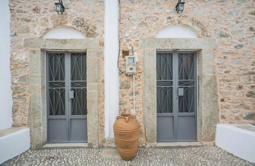 Asklipiio House | Amarantos-Traditional Village House-Apollona