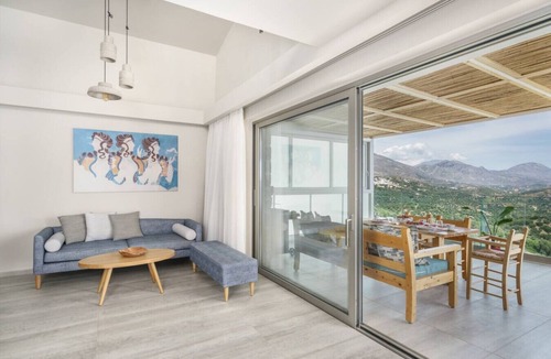 Plakias Villa | Amazing Seaview with Private Pool & BBQ in Plakias