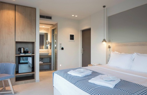 Skiathos Town Hotel | Amira