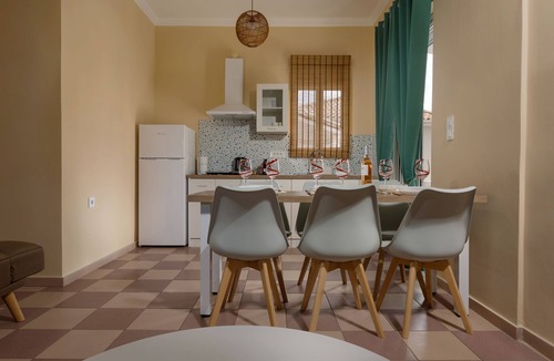 Kalamaki Apartment | Ammos Comfort Apartments - 2 Bedroom Apartment N1, 400m from Kalamaki Beach