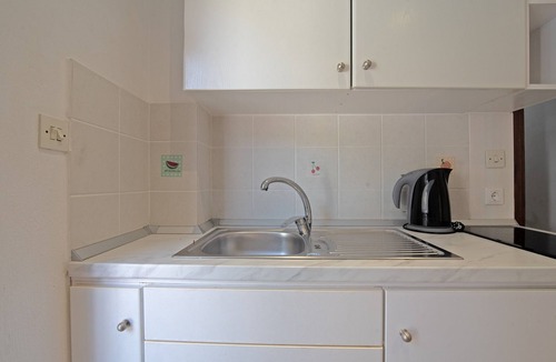Dafnata Apartment | Andromaches Apartment Sea View 2 with Sea View, Wi-Fi and Air Conditioning