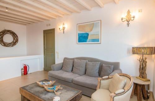 Agios Fokas Villa | Anemofoto House - Cycladic Villa with Private Pool