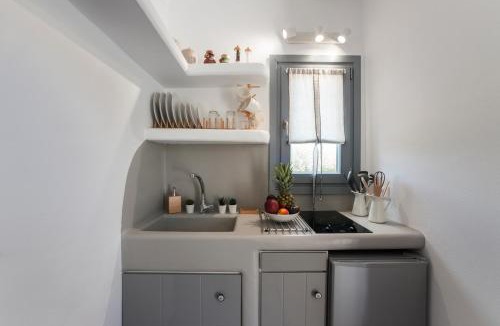 Piso Livadi Apartment | Anemones Studios & Suites - Onar Hotels Collection