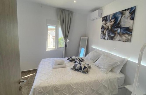 Gennadi House | Angelica Residence - Perfect Quiet Center Location - 10mins Walk to Gennadi Beach