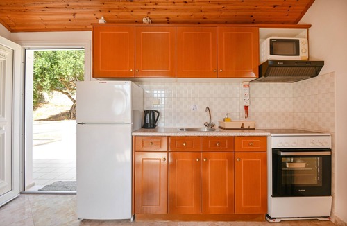Agios Stefanos Apartment | Anna: Charming Corfu Apartment - Cozy for Couples, Sea Views, WiFi