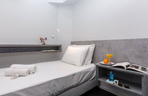 Old Town Hostel | ANNUNZIATA URBAN DEN by LOC HOSPITALITY